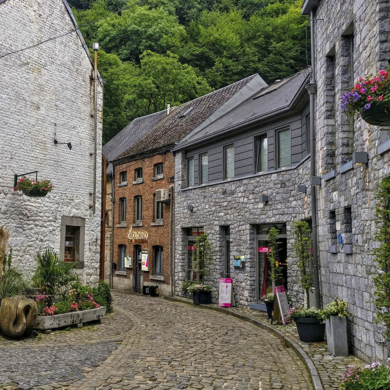 Durbuy het kleinste stadje van België op 6 km